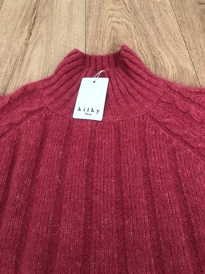 Pull rose foncé col montant laine - photo numéro 3