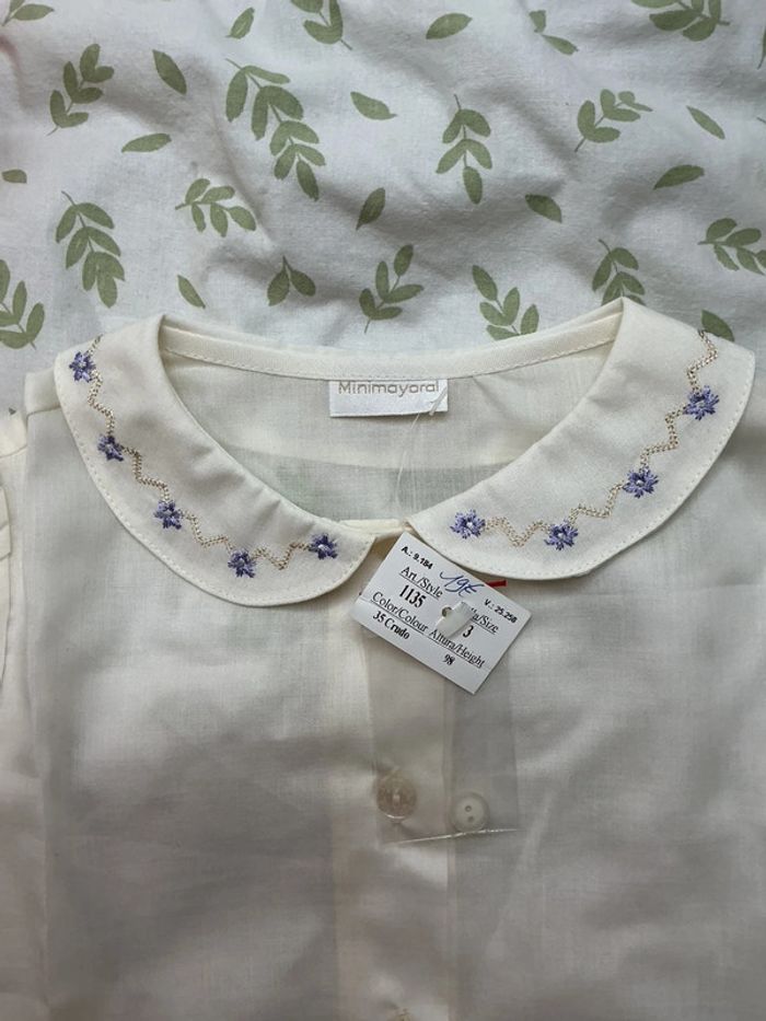 Chemise minimayoral manches courtes 6 ans beige en voile broderies violet sur le col - photo numéro 4