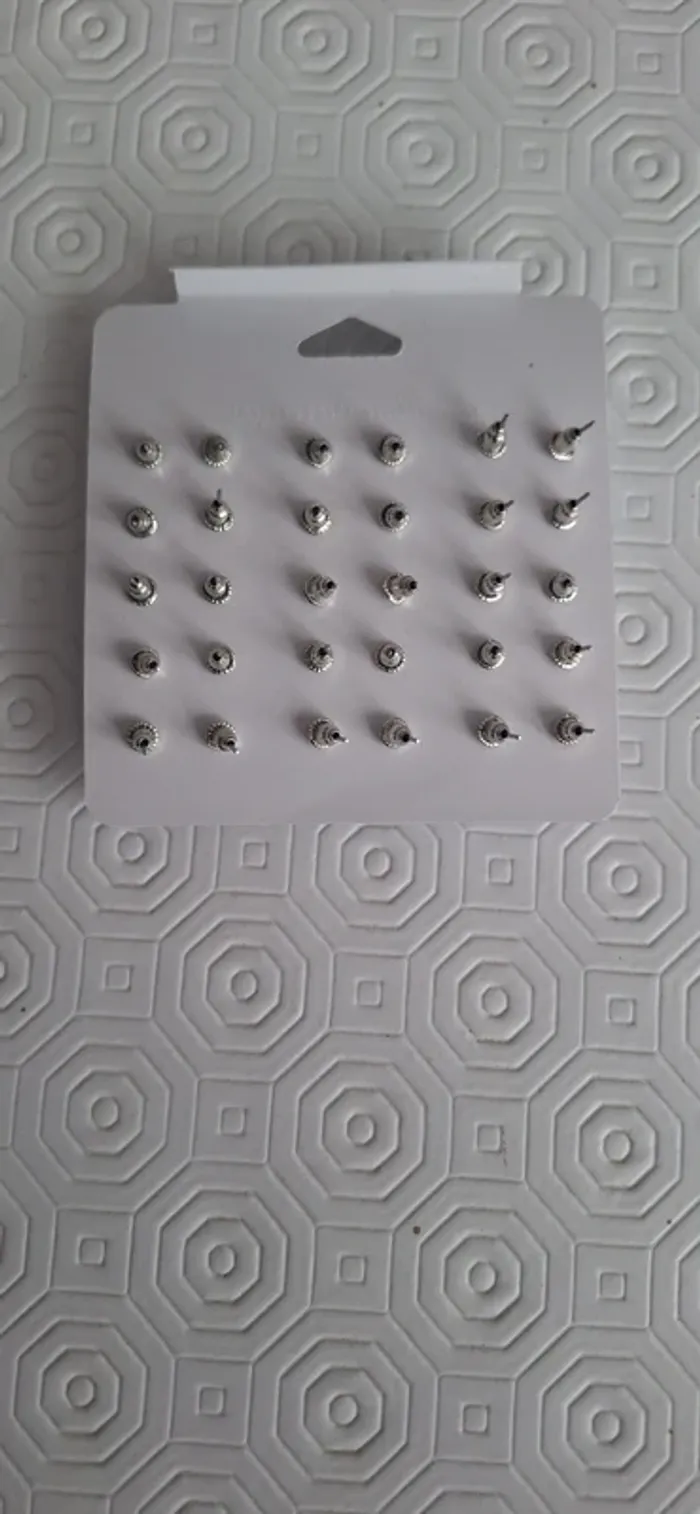 Lot boucles d oreilles - photo numéro 2