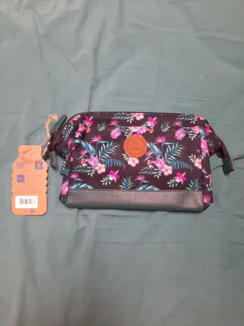 Trousse de toilette cabaia