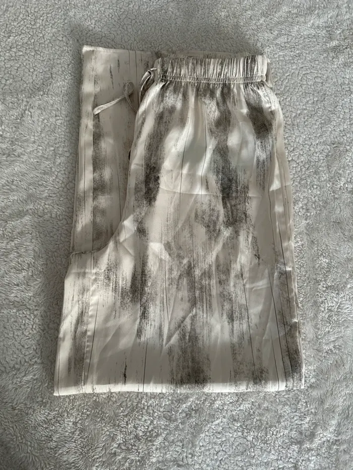 Pantalon neuf avec étiquette - photo numéro 5