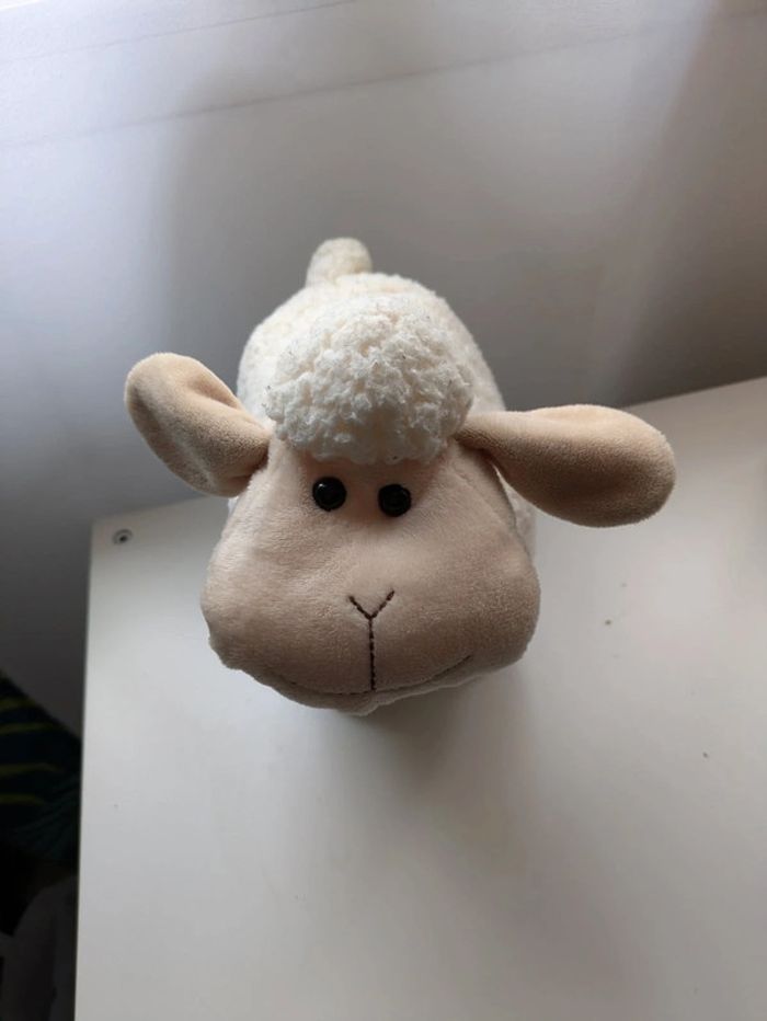 Peluche mouton