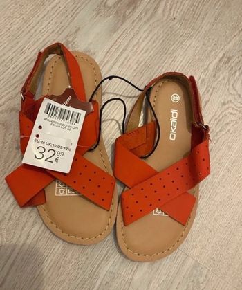 Sandales chaussures plates en cuir Okaidi pointure 28 Neuves