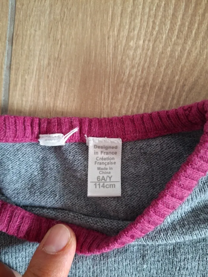 Pull Okaïdi 6 ans très bon état - photo numéro 5