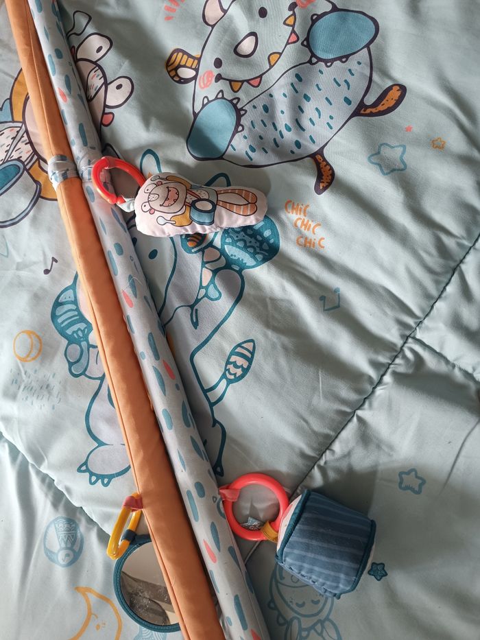 Tapis d'éveil / parc noukies très bon état - photo numéro 5