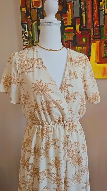 Robe longue legere In April 1986