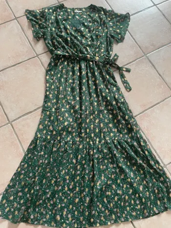 Magnifique robe longue effet feuilles d’or en excellent état en M 38