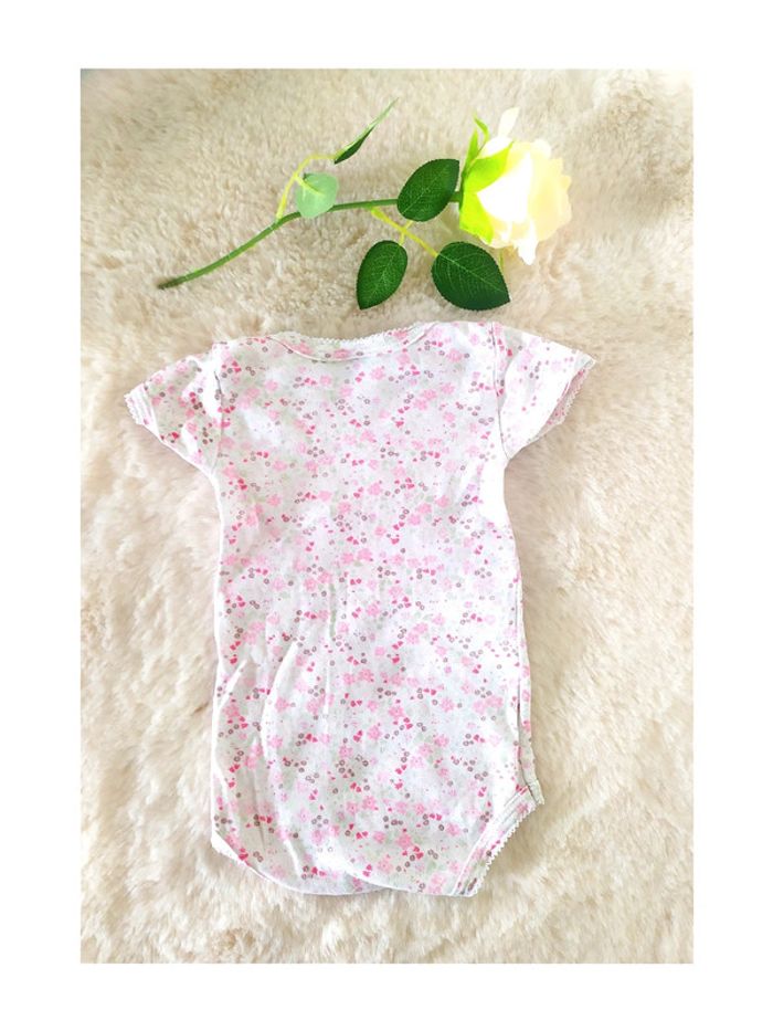 Body en coton manches courtes petites fleurs Petit Bateau 3 mois - photo numéro 3