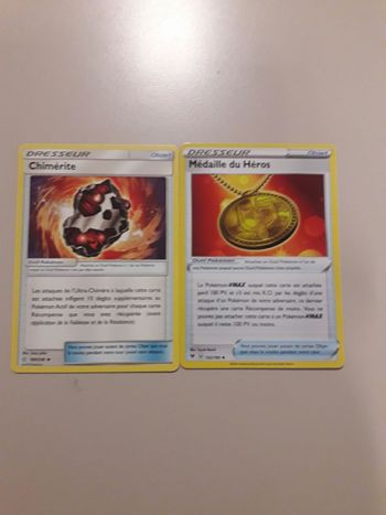 Chimérite + Médaille du Héros lot de 2 cartes Pokémon neuves