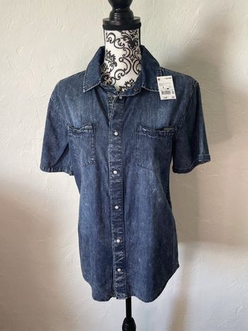 Très jolie chemise 🥰 manches courtes kiabi taille 16 ans