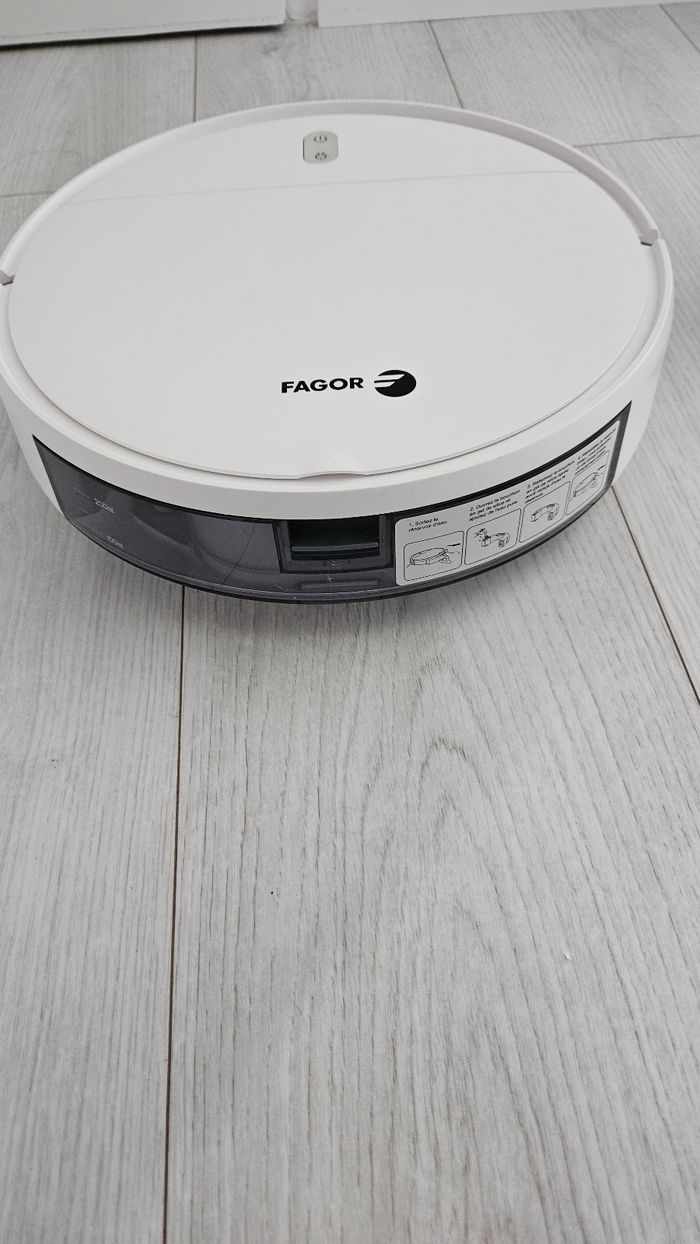 Aspirateur laveur automatique - photo numéro 6