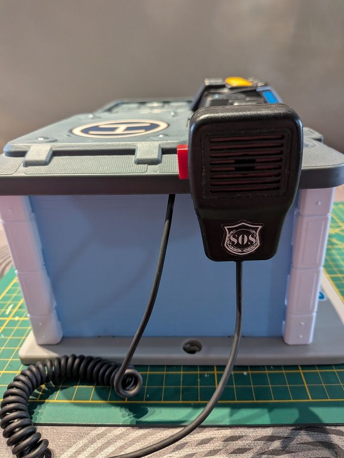 Centre de secours : pompiers police ambulance - photo numéro 10