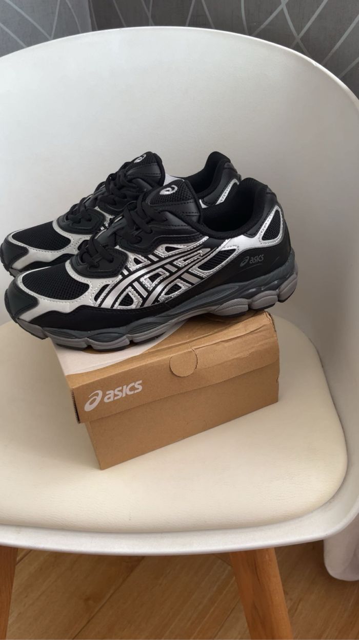 ASICS gel taille 42. - photo numéro 2