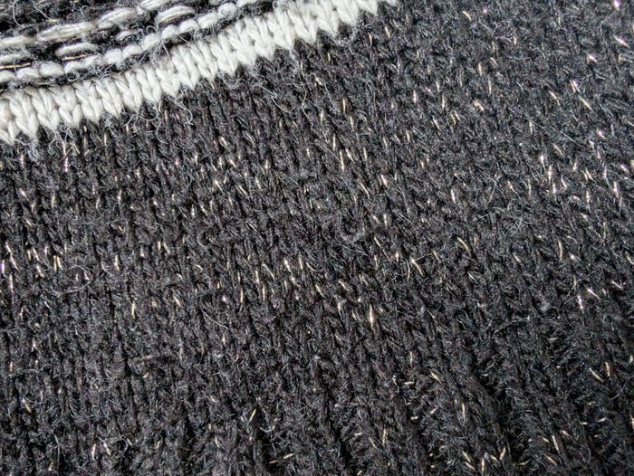 Pull brillant - photo numéro 3