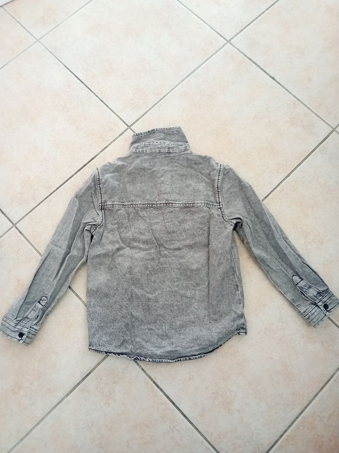 Chemise en jean grise 5 ans - photo numéro 2