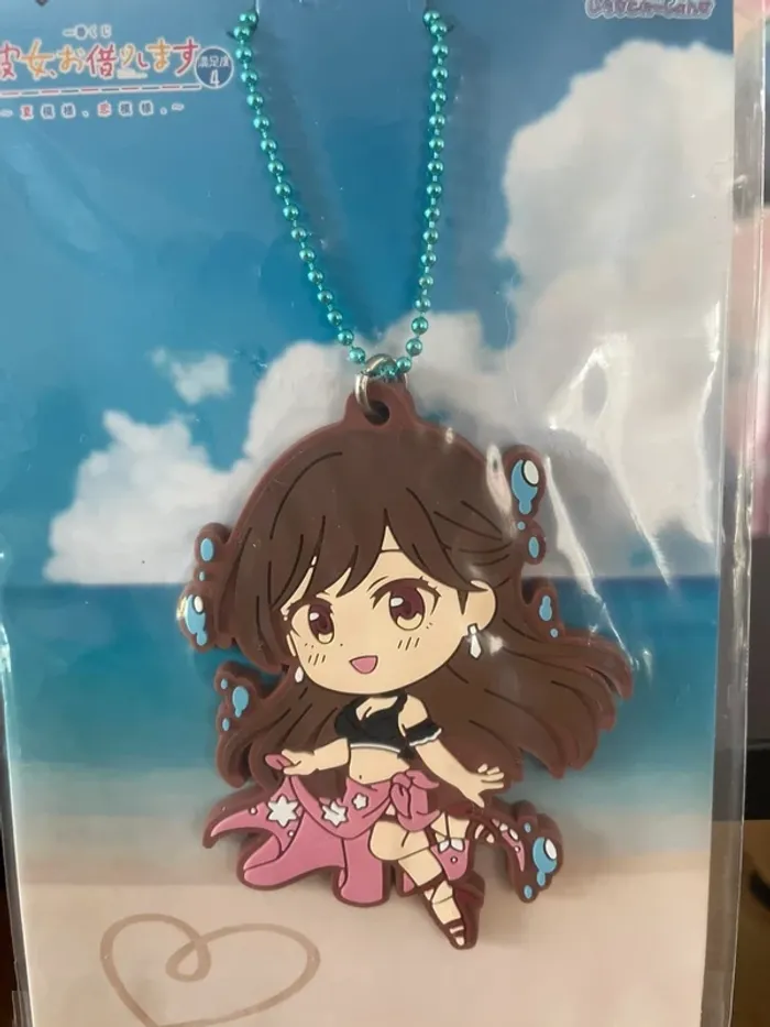 Rent-A-Girlfriend – Porte-clés caoutchouc Chizuru Mizuhara Summer Version Ichiban Kuji 7 cm - photo numéro 2