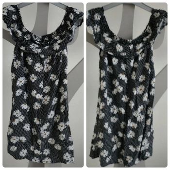 Jolie robe noire fleurie sans manches Primark taille 8-9 ans