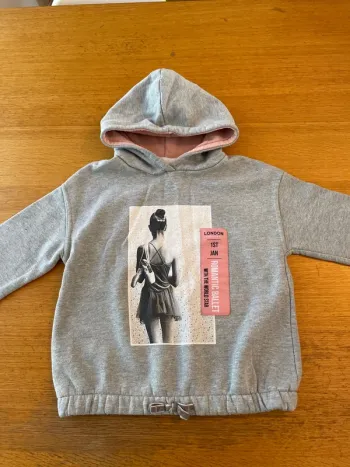 Sweat capuche fille 8 ans