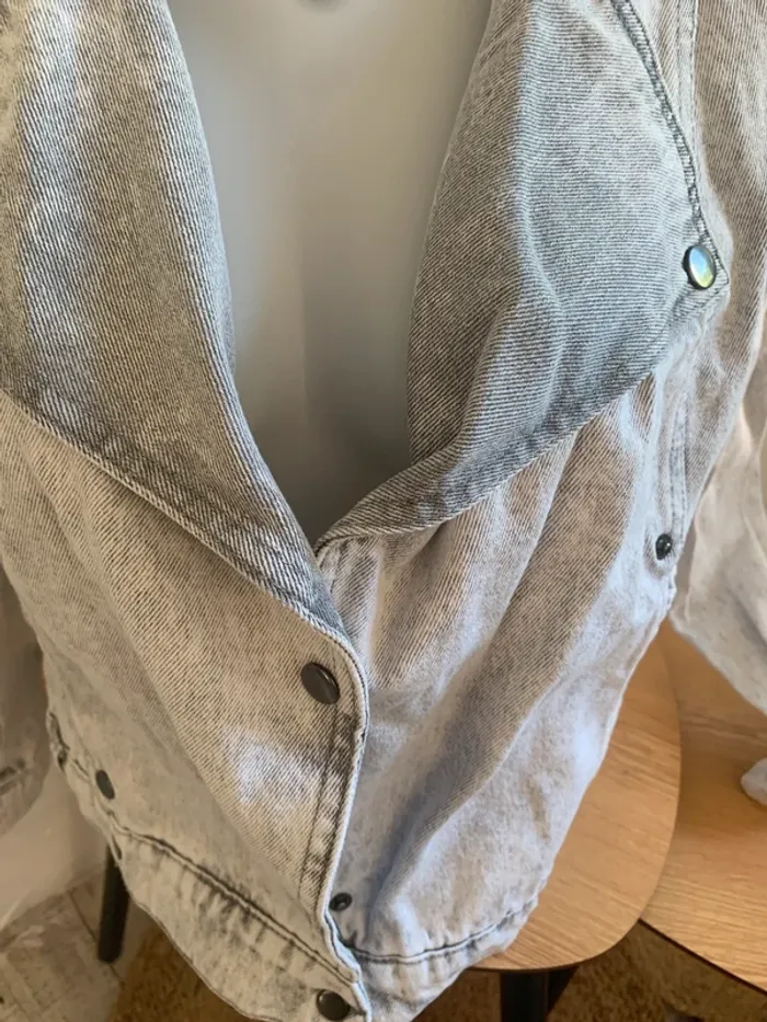 Veste jean Kiabi grise taille 36 - photo numéro 3