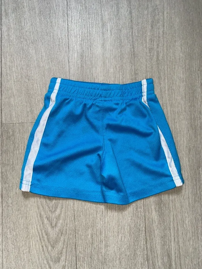 Short 6/9mois - photo numéro 3