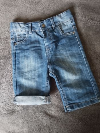 Short / Bermuda en jean 2 ans