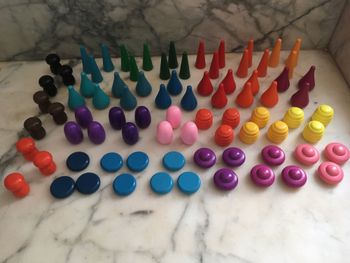 81 pièces en bois (rainbow)