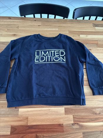 Sweat bleu édition limitée