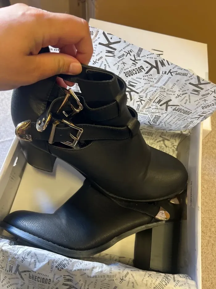Bottine Kookai avec talon neuf jamais mis taille 41 - photo numéro 3