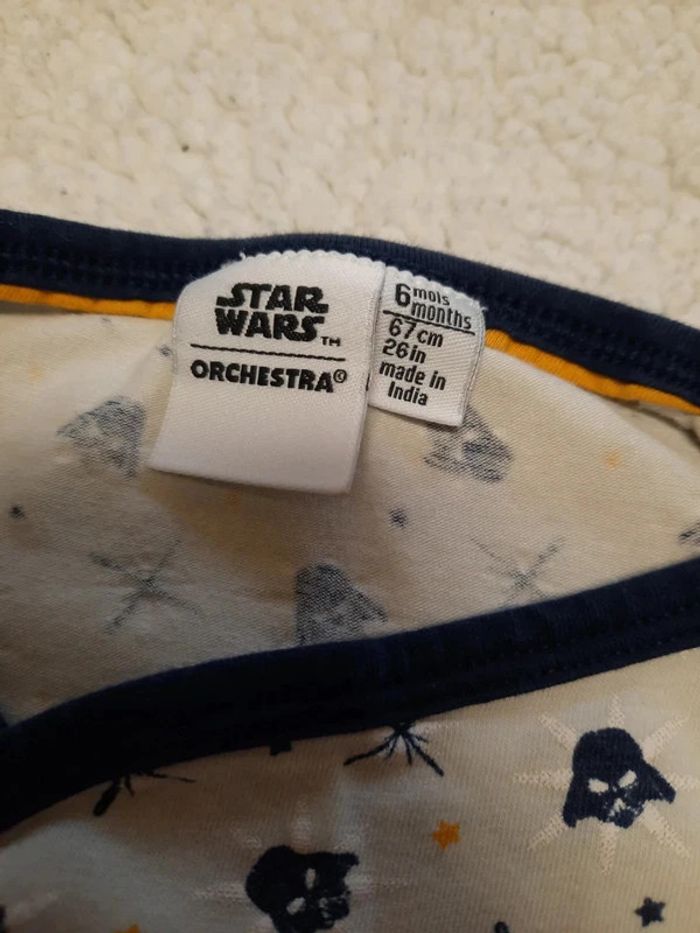 2 bodies Star wars 6 mois - photo numéro 2