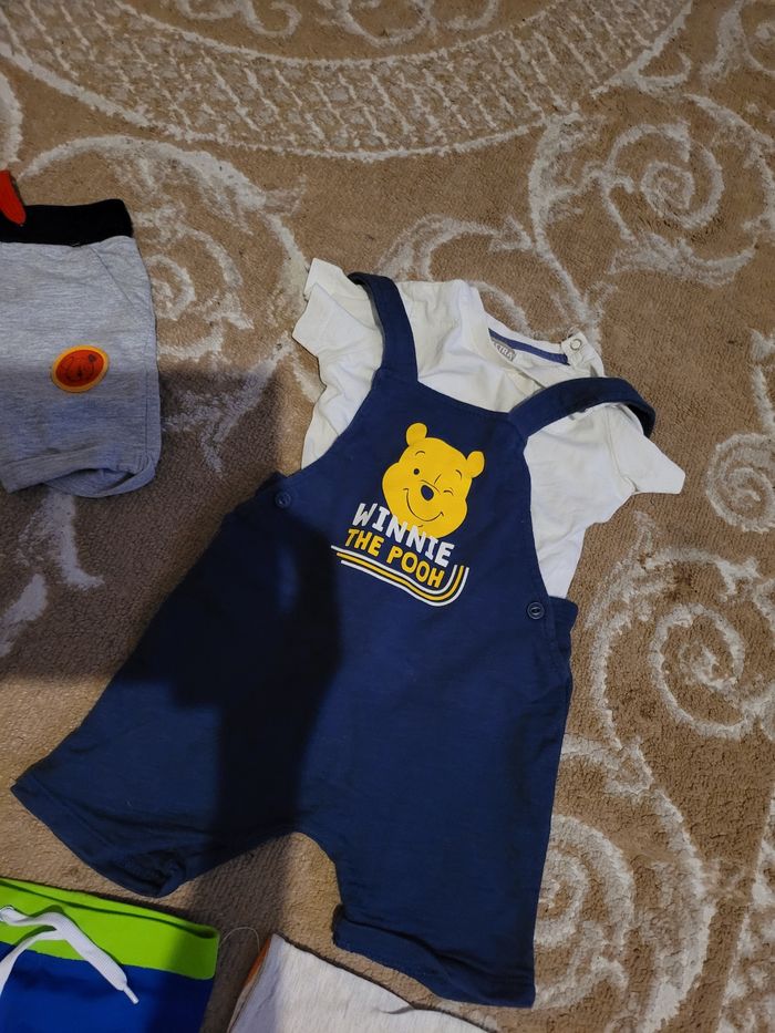 Lot vêtements 6 mois - photo numéro 5
