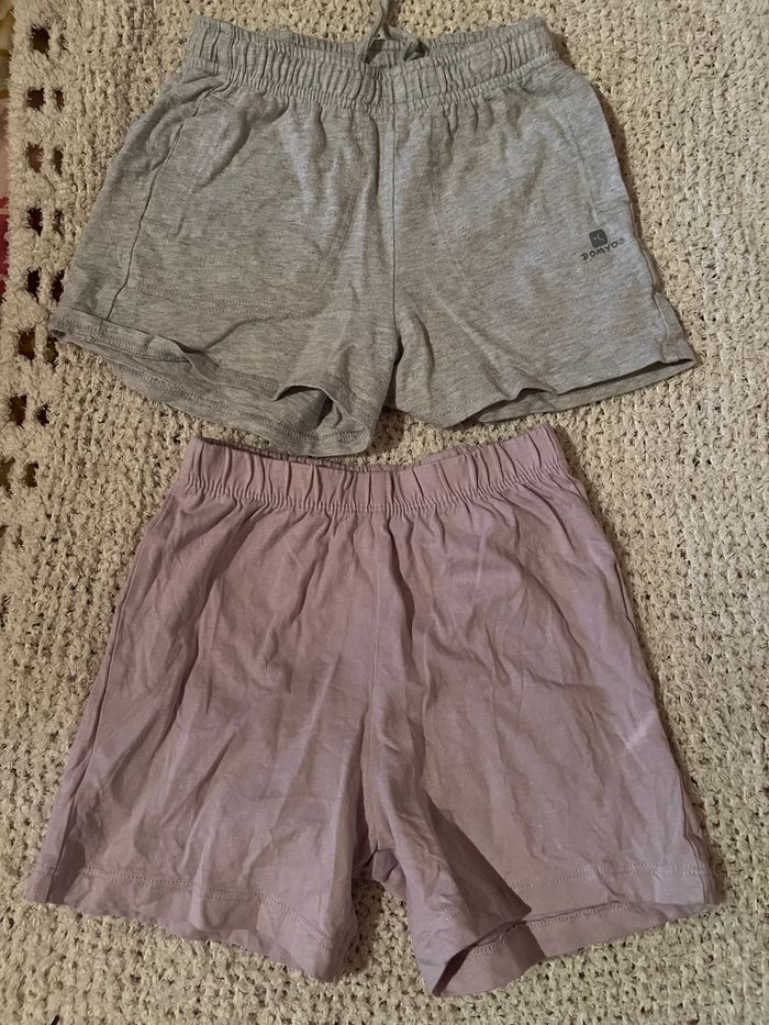Lot 2 shorts légers 5 ans fille