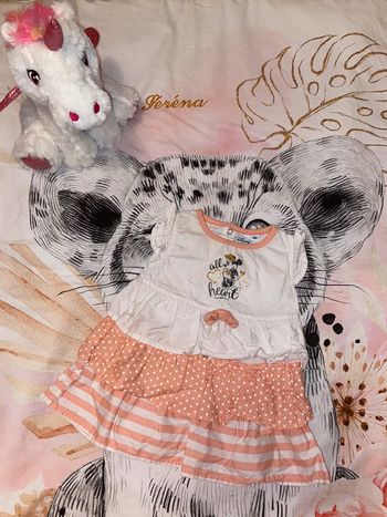 Robe Minnie, taille 6 mois, marque Disney.