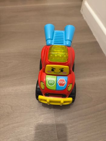 Voiture maxi bolide Tut tut Tiago Vtech 