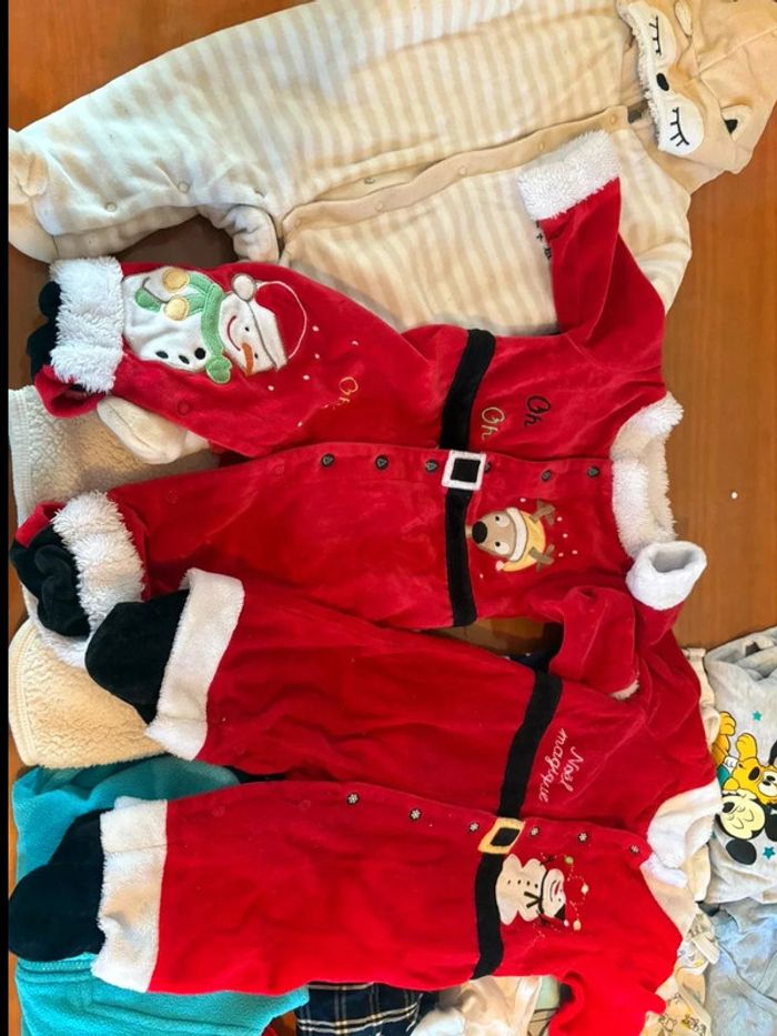 Lot vêtement bébé garçon 6 mois en très bon état - photo numéro 2