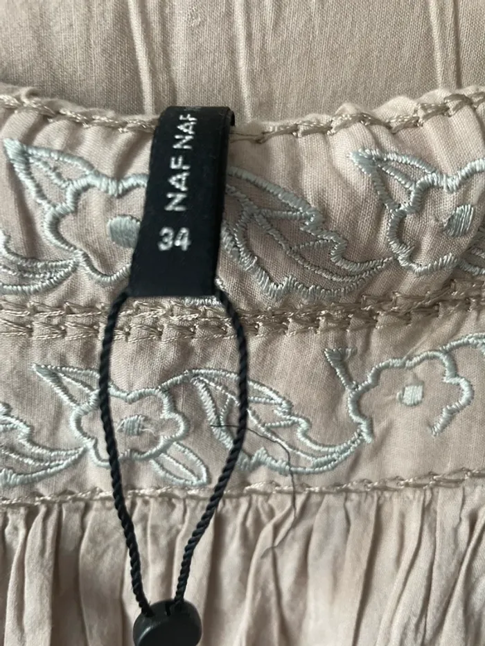 Jupe beige brodée - photo numéro 4