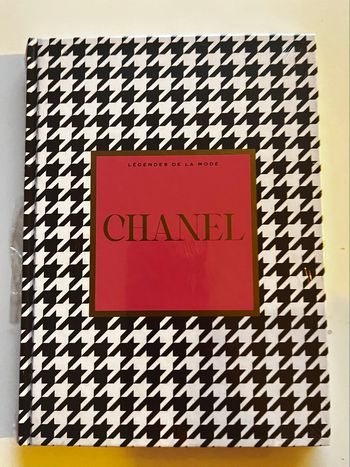 Livre les légendes de la mode sous blister