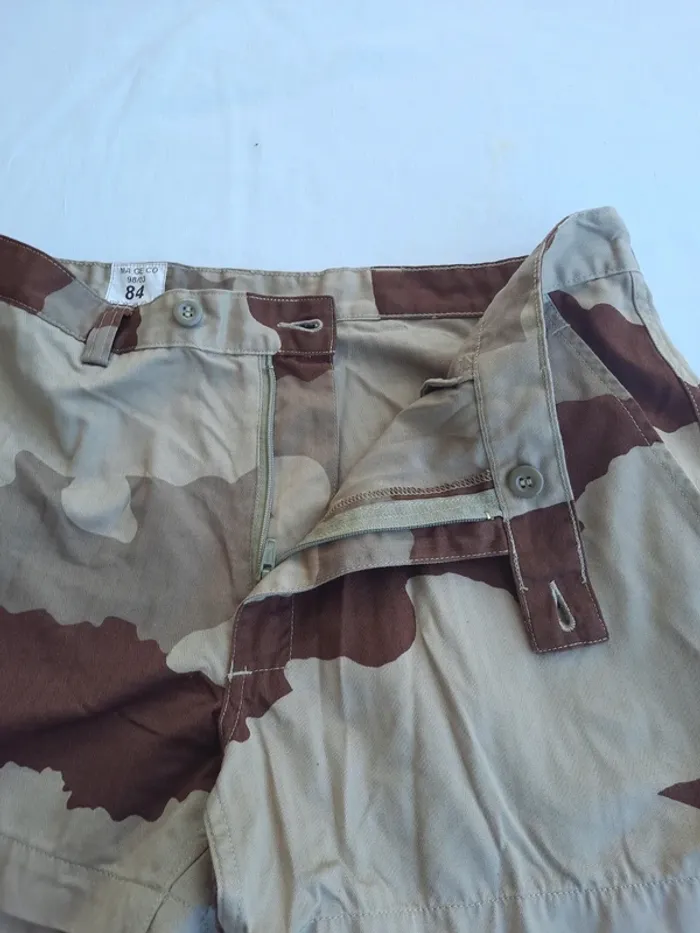 Short militaire taille M - photo numéro 3
