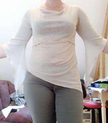 Haut asymétrique