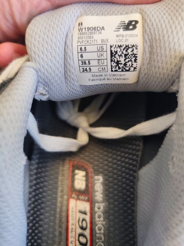 Baskets new Balance 1906 D neuve grise taille 39.5 - photo numéro 8