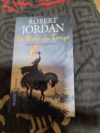La roue du temps 14 les lances de feu Robert Jordan