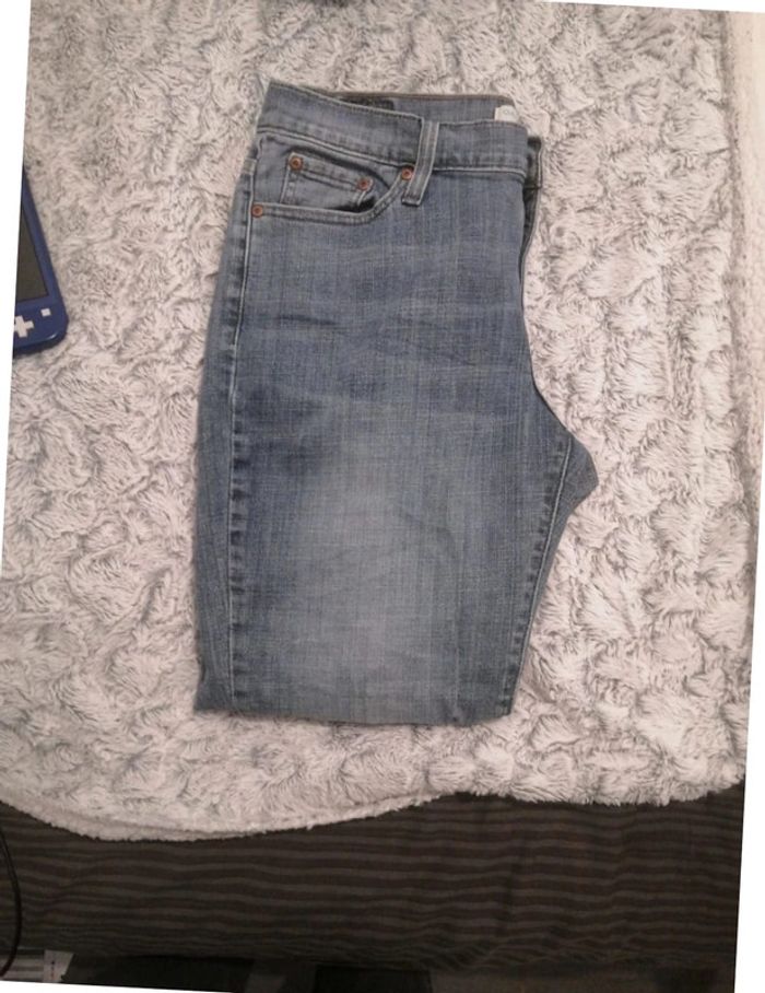 Jean femme Levi's taille 44 - photo numéro 16