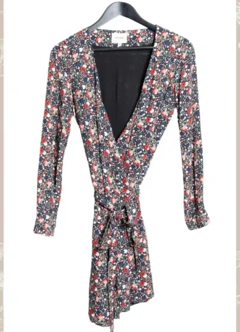 🌸 Robe portefeuille Sézane – Taille 36 🌸