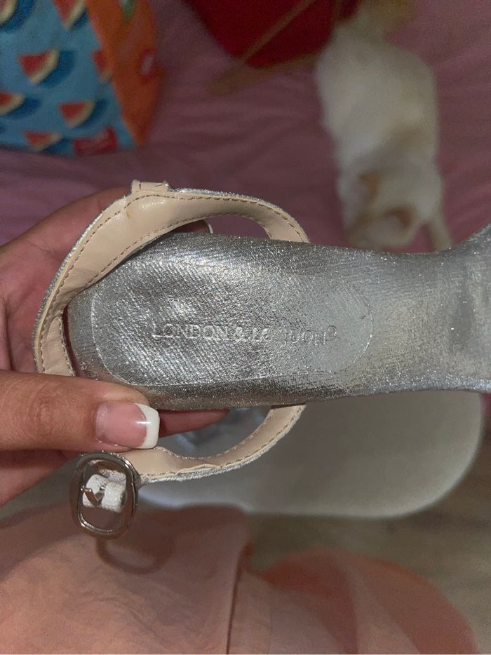 Sandales à talons argentées London & London – Taille 38 - photo numéro 5
