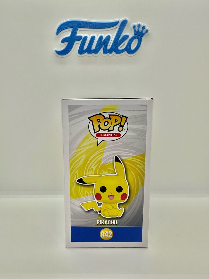 Funko Pop Pokemon Pikachu 842 Diamond Fall Convention 2021 - photo numéro 5