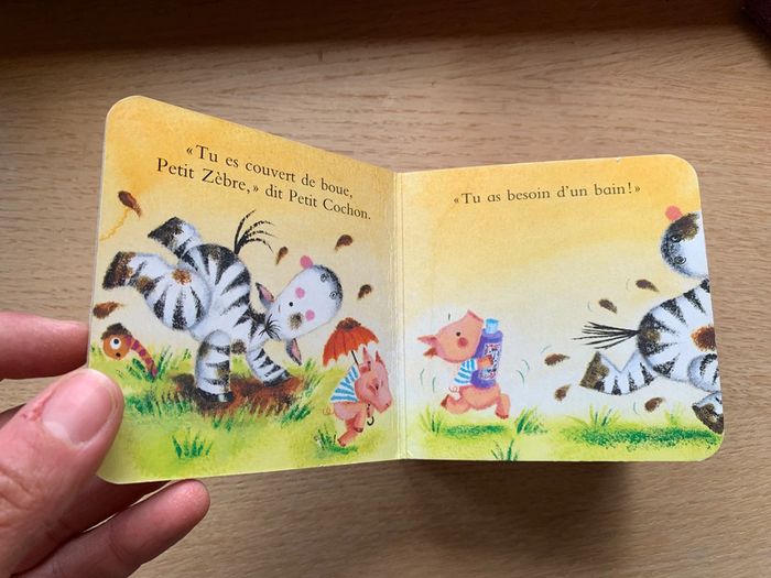 Livre avec doudou - photo numéro 2