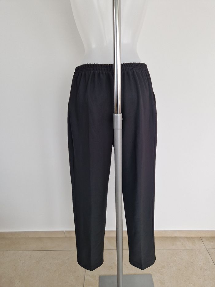 Pantalon noir élastique - photo numéro 4
