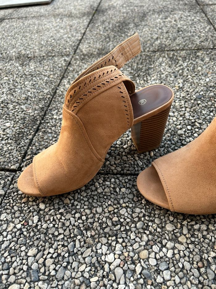 Chaussure à talon - photo numéro 3