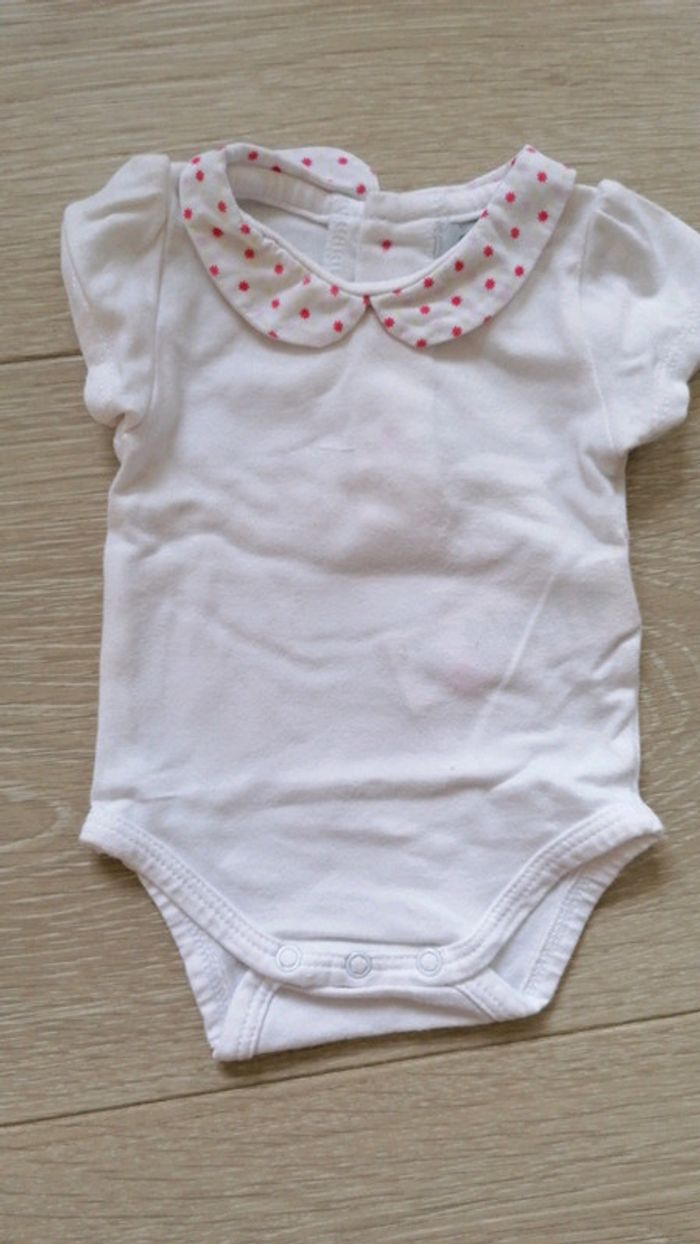 Lot de 2 bodys  1 mois Obaidi - photo numéro 3