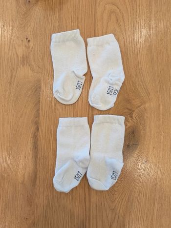 2 paires de chaussettes bébé - Taille : 15-17