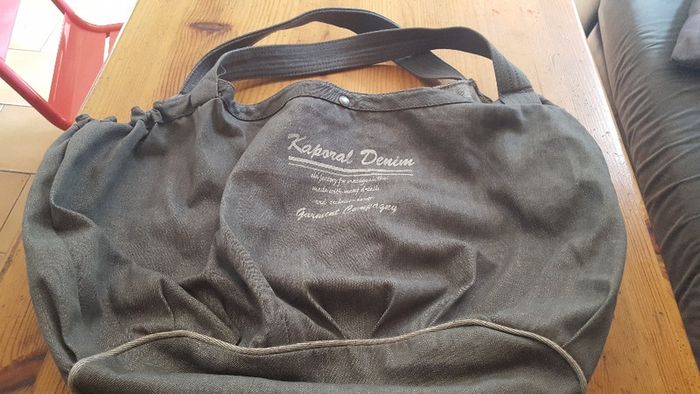 Sac besace Kaporal neuf